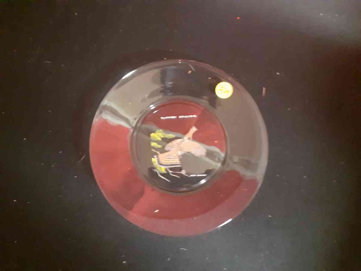 Collectible Plates - Fredonia, Pennsylvania - FleaMarketBay