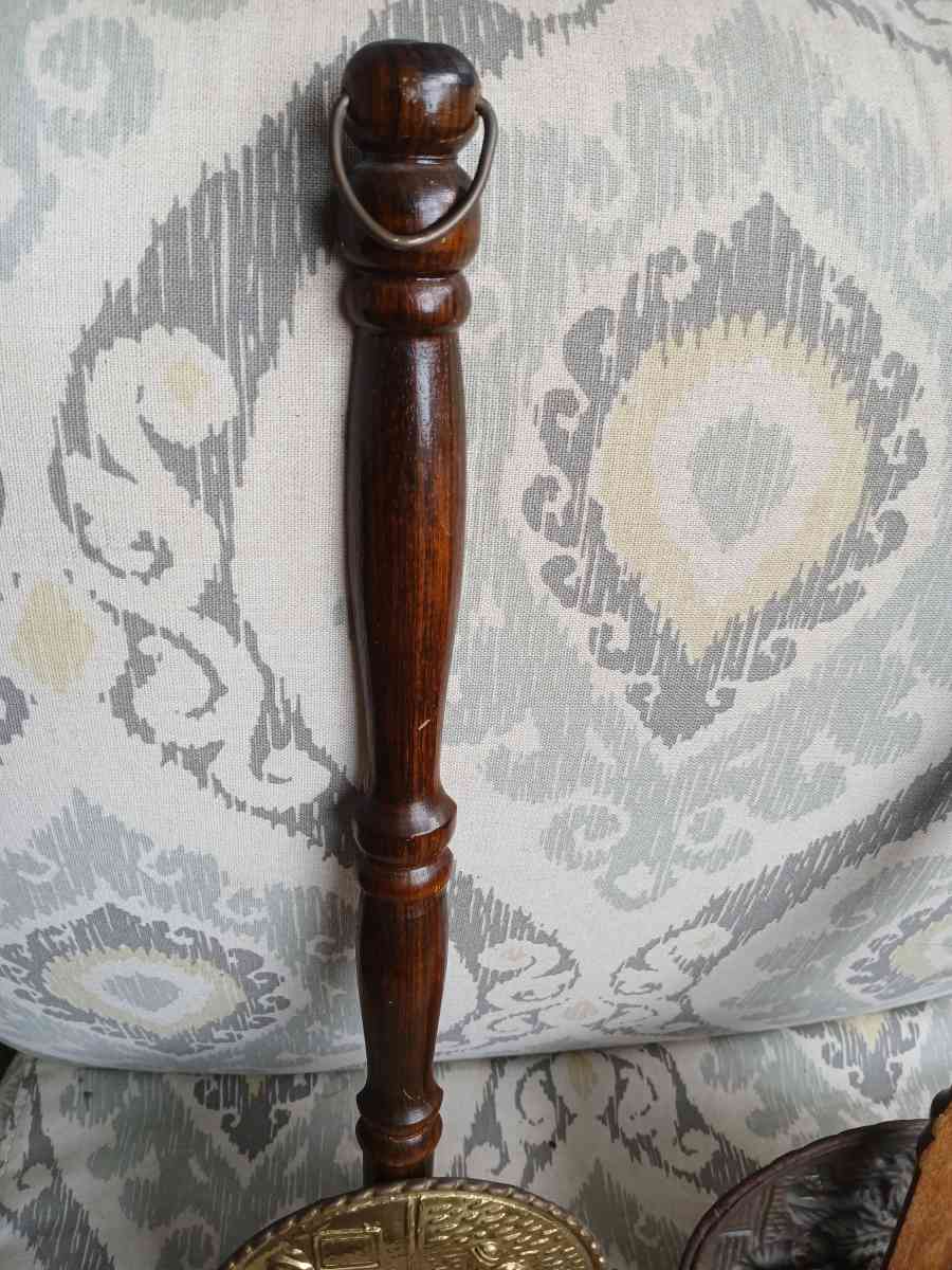 2 Vintage Bed Warmers Wall Pocket English Pub Scene Brass Wo - Kingston, Pennsylvania - FleaMarketBay