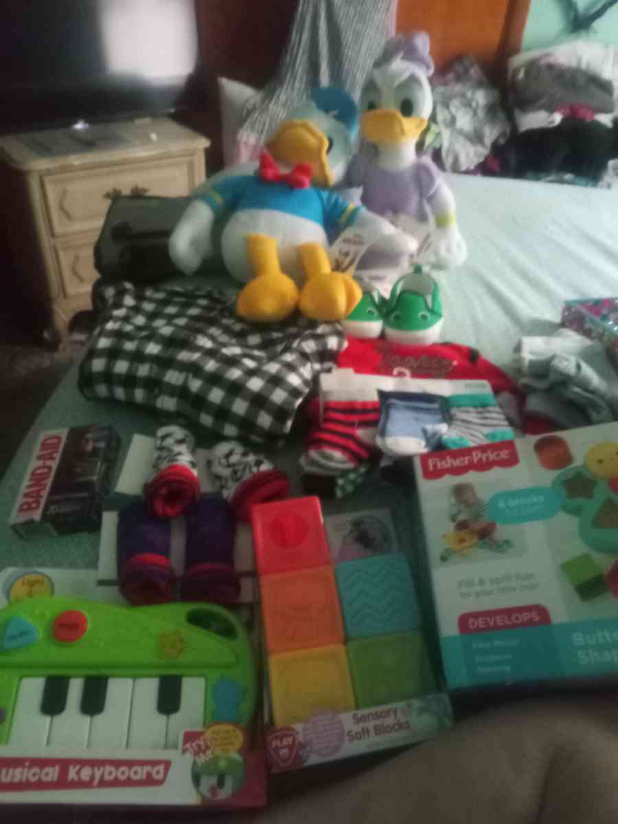 new baby clothes shoes changing pad - Cleveland, Ohio - FleaMarketBay