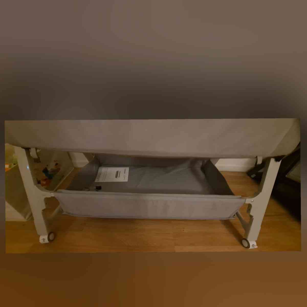 minie crib for baby - Van Nuys, California - FleaMarketBay