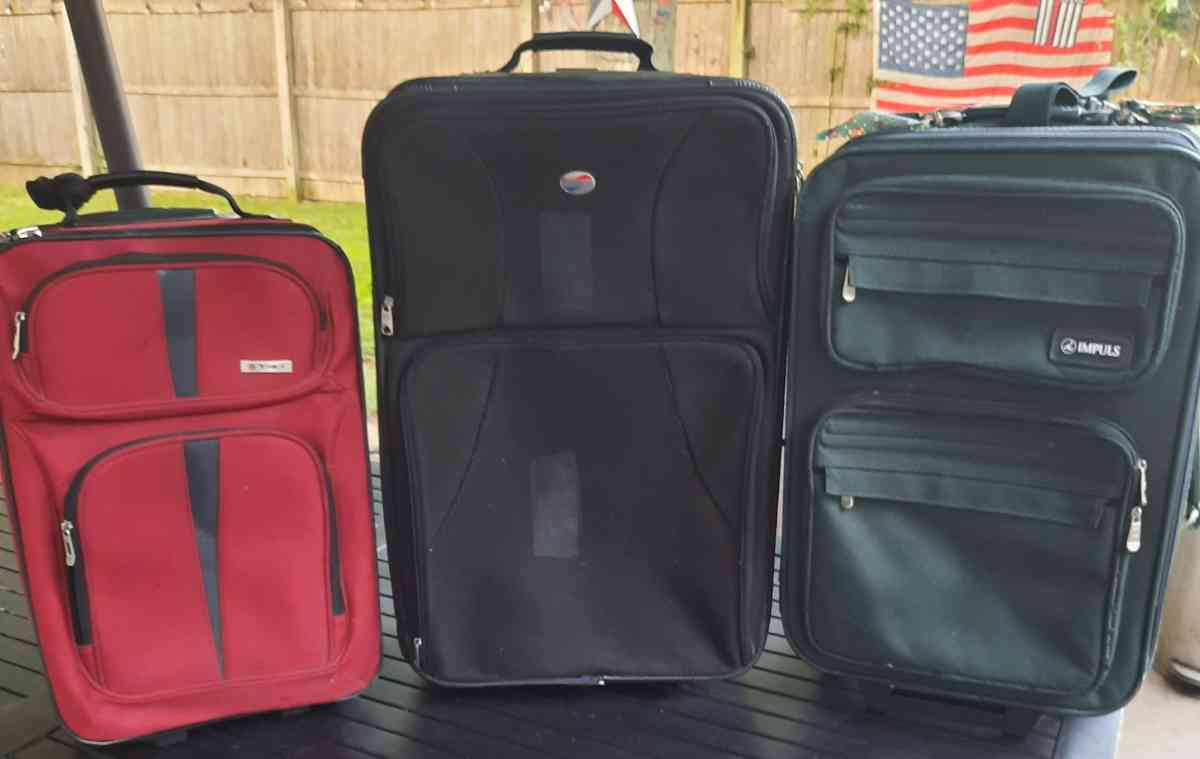 Luggage small  20 each - Port Jefferson Station, New York - FleaMarketBay