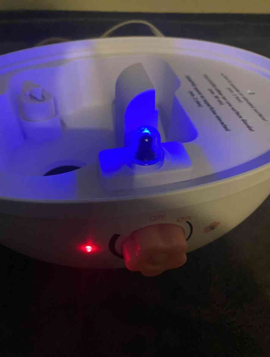 Hello Kitty Humidifier JOLIET - Joliet, Illinois - FleaMarketBay