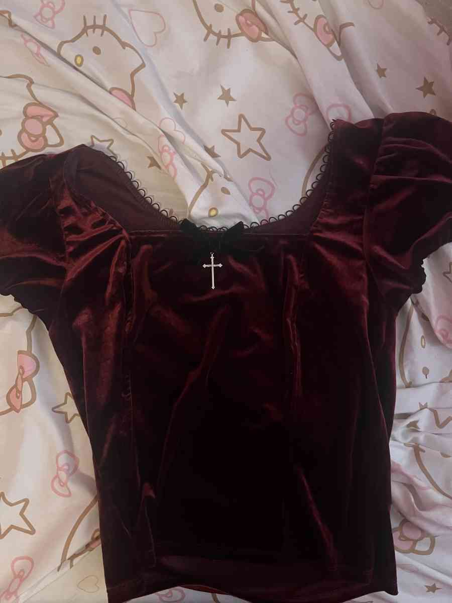 Hot topic gothic top - Orlando, Florida