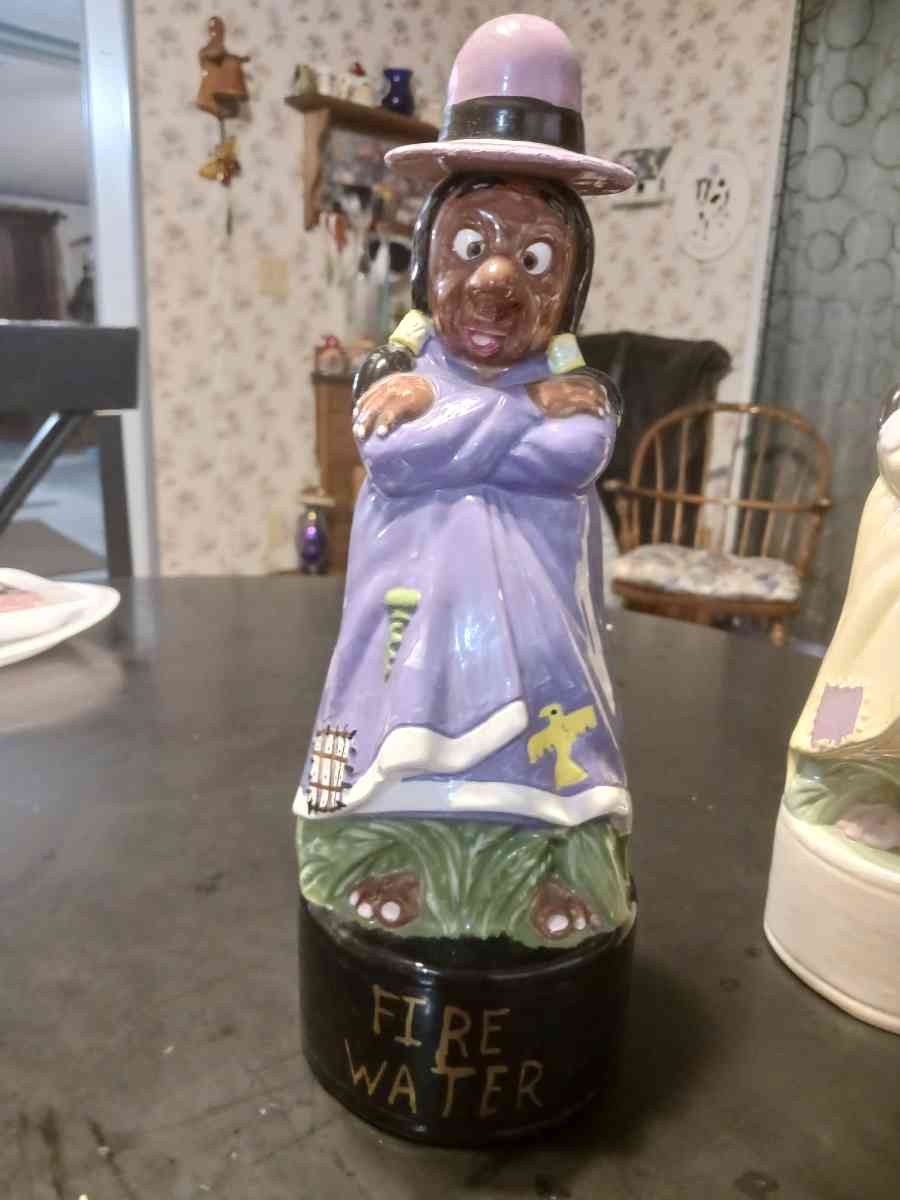 female and male Indian fire water decanters - Lizella, Georgia - FleaMarketBay