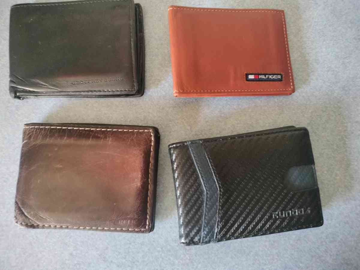 4 mens Wallets - Amarillo, Texas