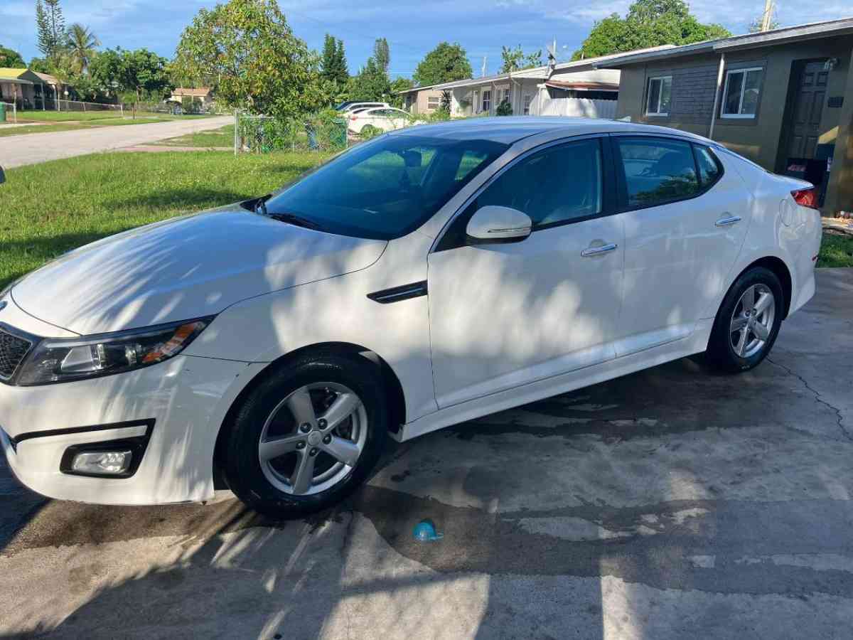 2015 KIA Optima LX - Opa Locka, Florida - FleaMarketBay
