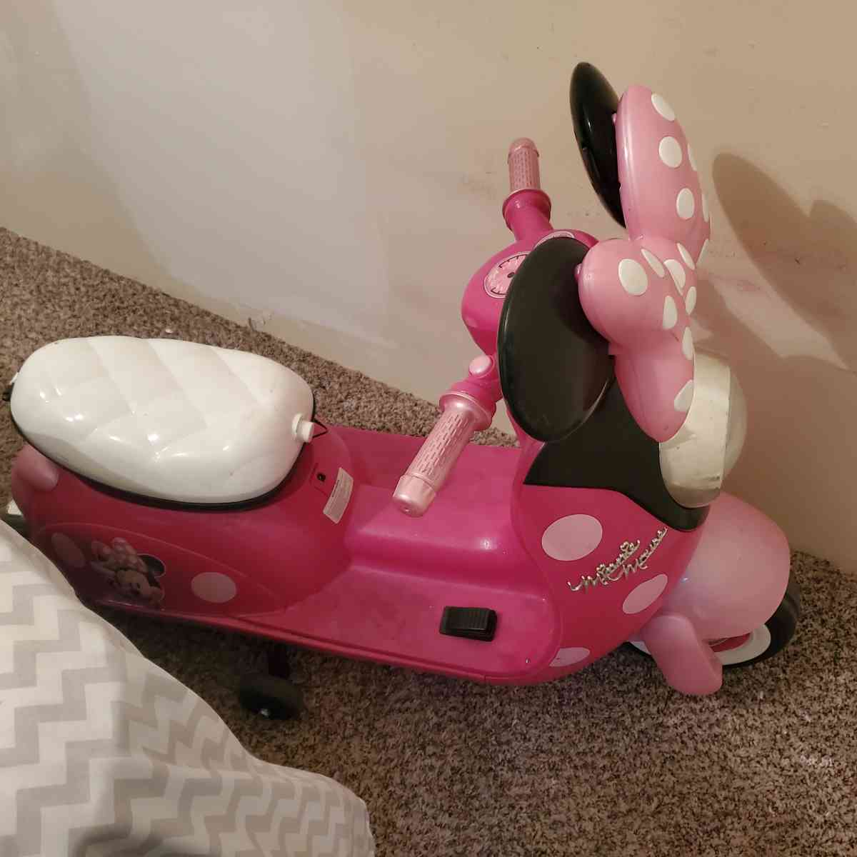 mini mouse scooter power wheel - Plant City, Florida