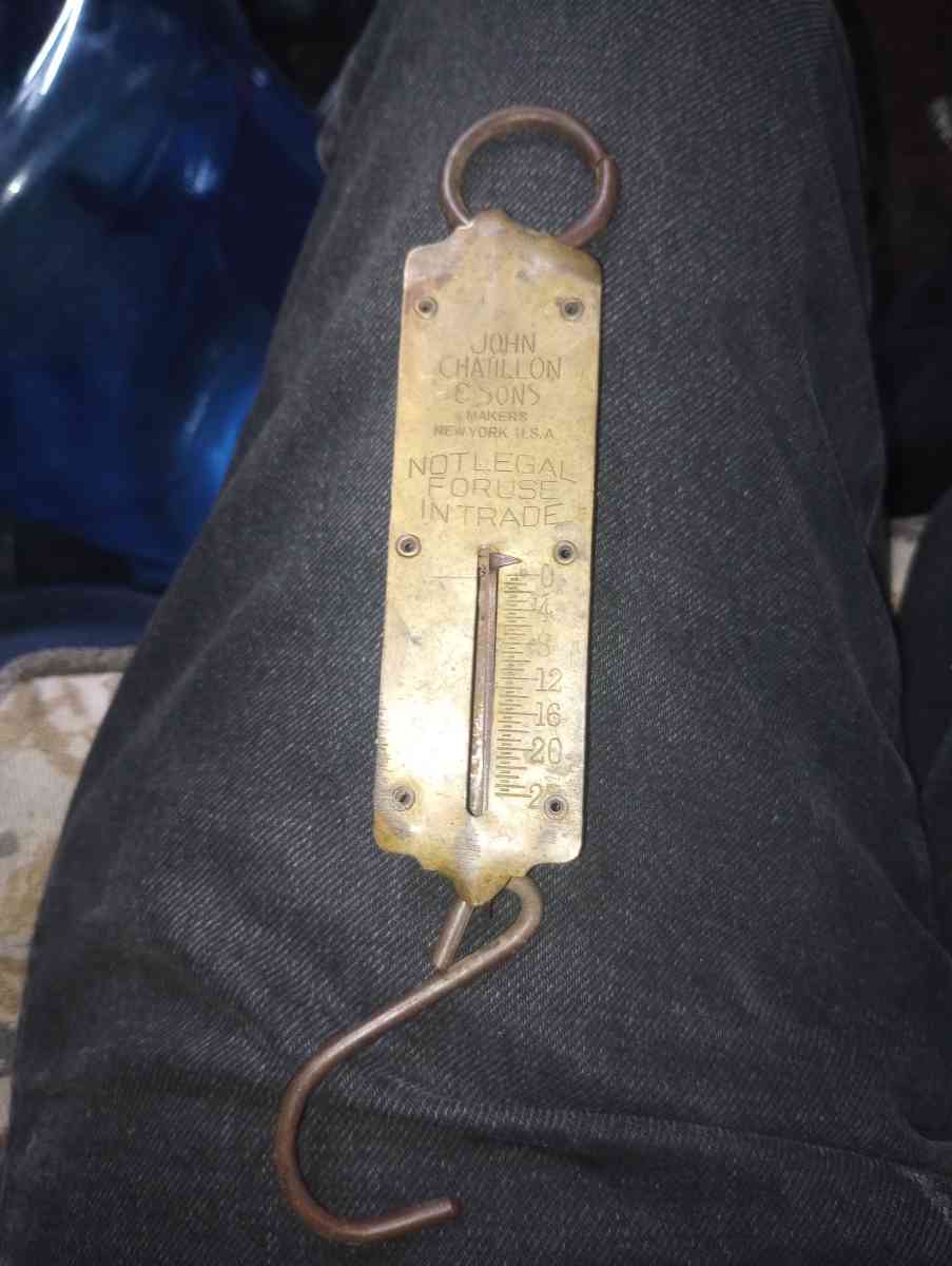 clickers fish scale Avon Liberty container with fluid - Black Hawk, Colorado - FleaMarketBay