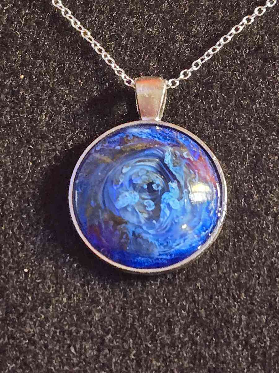 blue moon necklace - Alicia, Arkansas