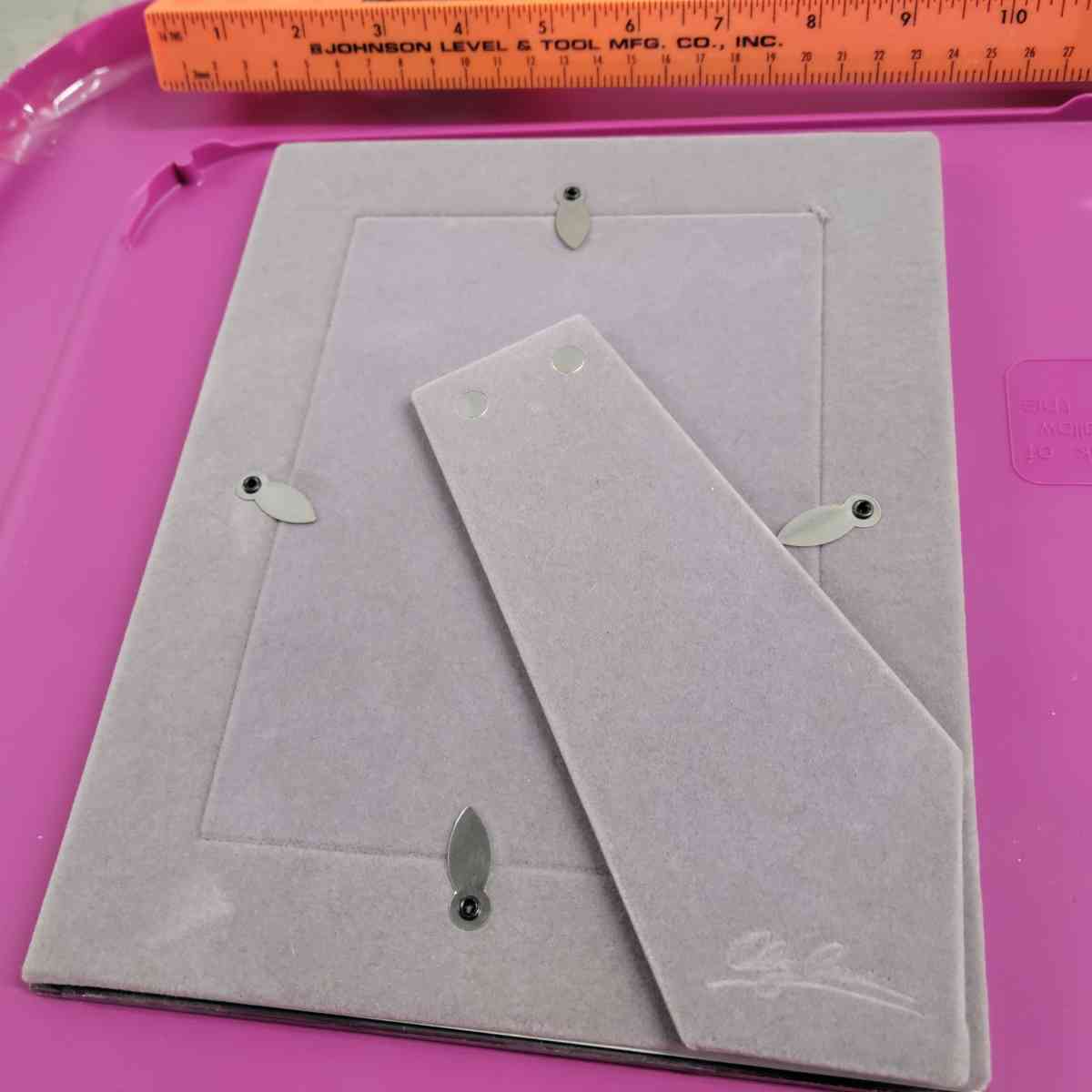 Oleg Cassini Ice Crystals 5 x 7 Picutre Frame - Kenner, Louisiana - FleaMarketBay