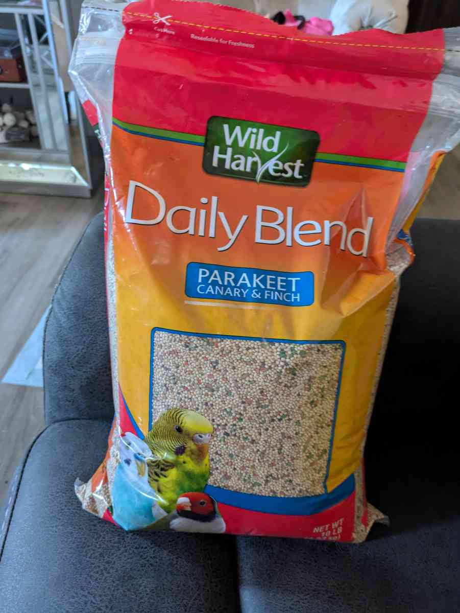 3 bird cages and a bag of 10lb food - Bristol, Connecticut - FleaMarketBay