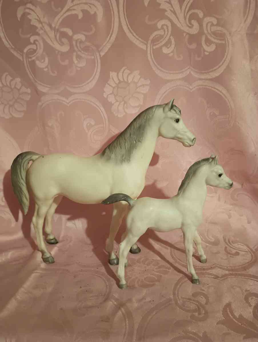 breyer Arabian mare and her foal - Augusta, Illinois - FleaMarketBay