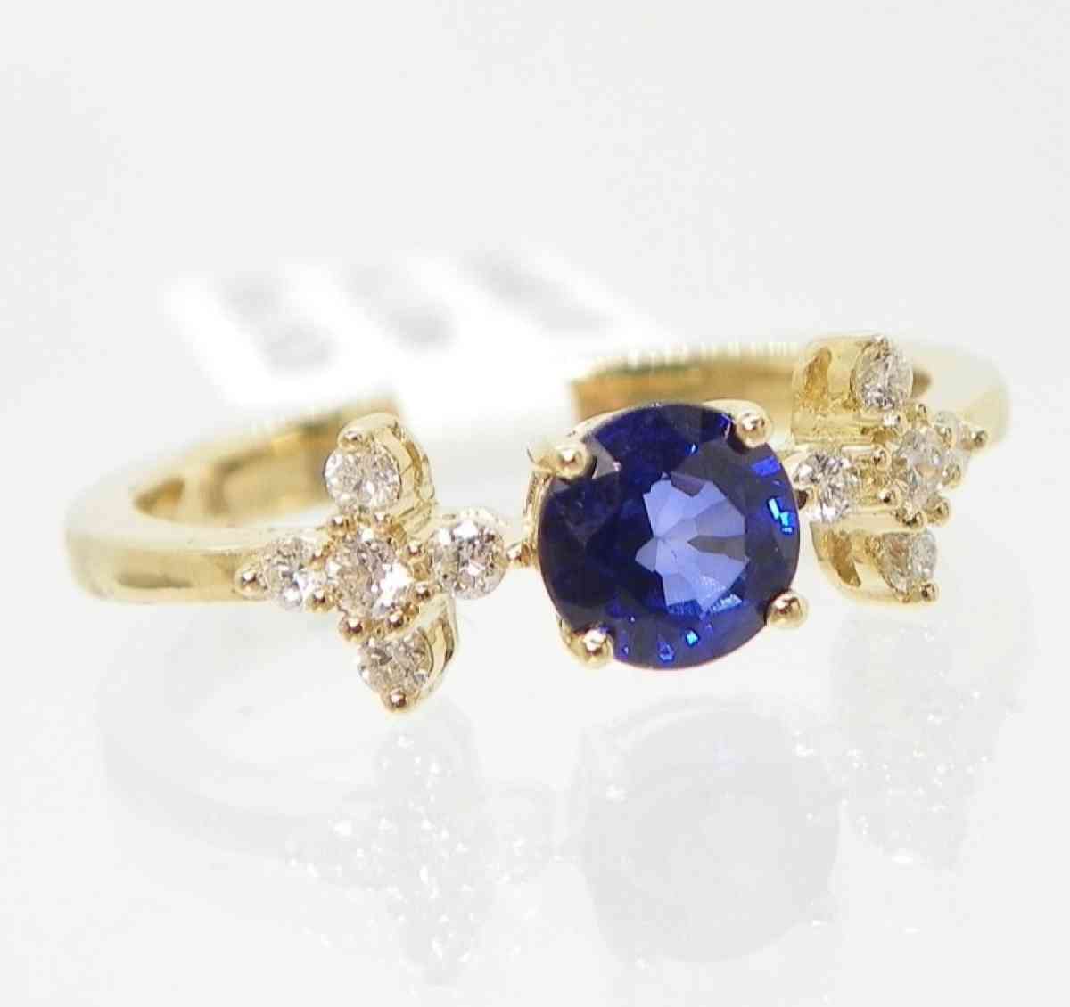 14k gold ring blue sapphire with diamonds - Antioch, Tennessee - FleaMarketBay