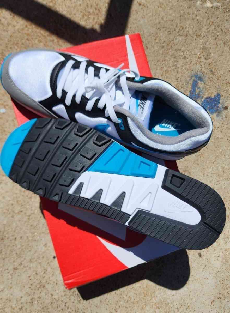 Nike Air Span 2 Laser Blue  White  Mens Size 14 - Saint Louis, Missouri - FleaMarketBay