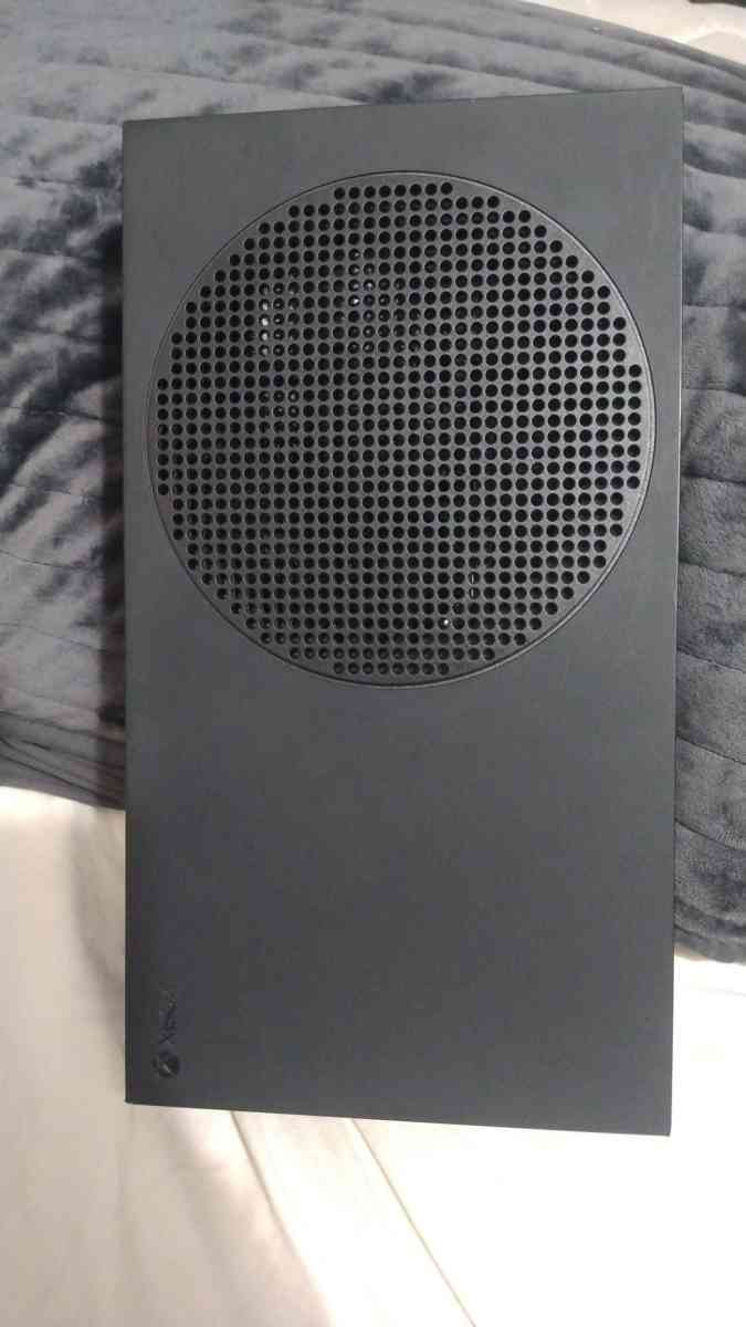 Xbox Series S - San Francisco, California - FleaMarketBay