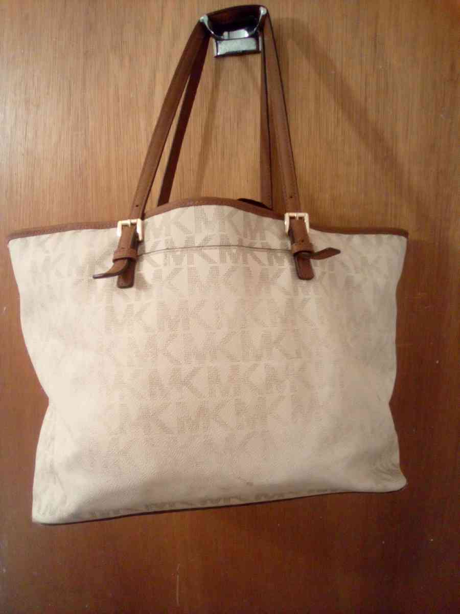 purses - Del Rio, Texas - FleaMarketBay