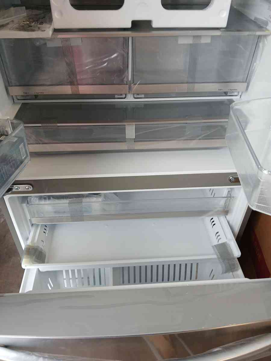 Brand New stainless steel French door refrigerator - Philadelphia, Pennsylvania - FleaMarketBay