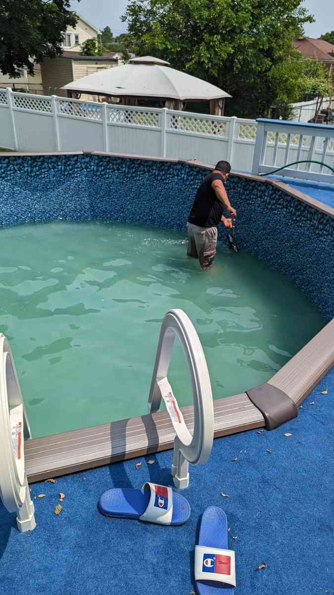 Necesitas ayuda con tu piscina escribeme - Norwalk, Connecticut - FleaMarketBay