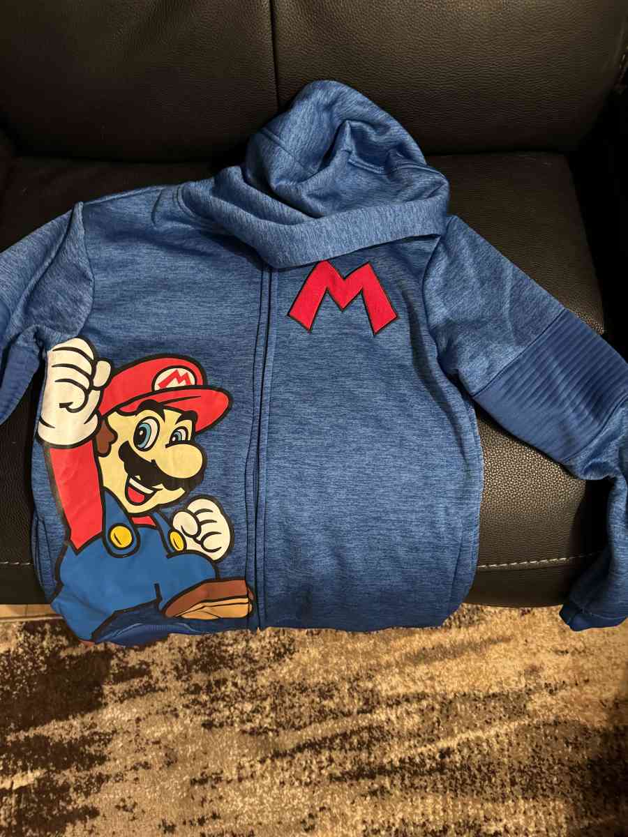 MARIO SWEAT SHIRT - Hibbing, Minnesota