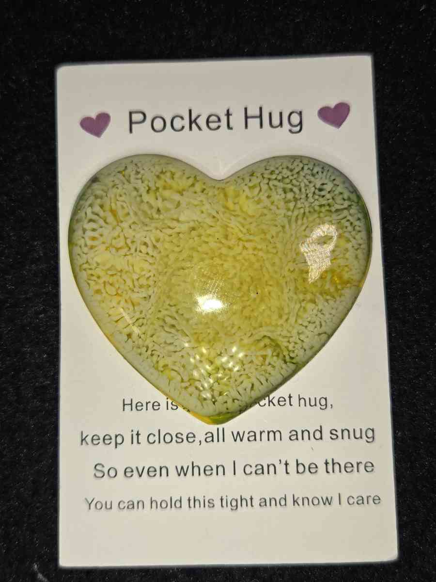 pocket hugs - Alicia, Arkansas - FleaMarketBay