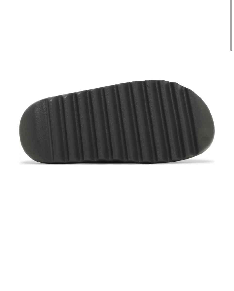 Brand new Yeezy slides onyx size 10 mens - Andover, Massachusetts - FleaMarketBay