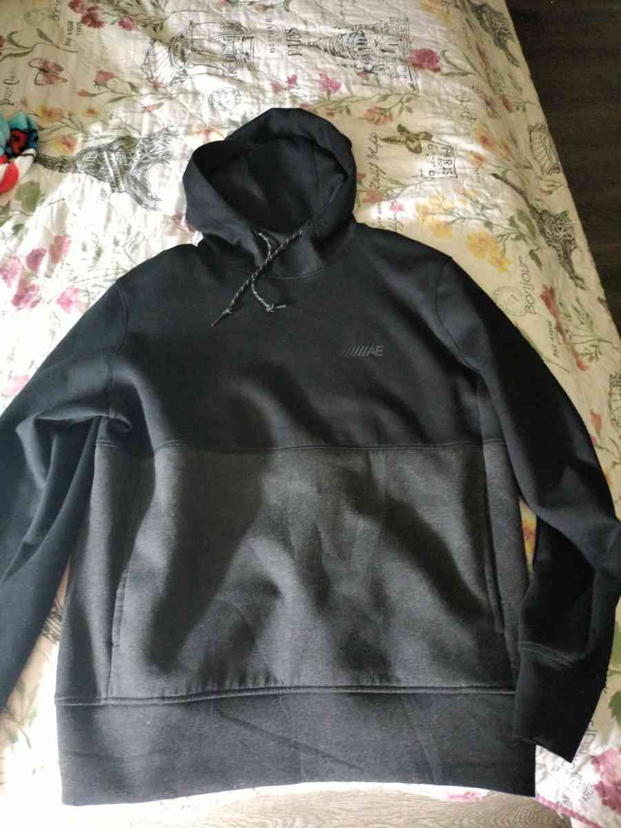 men American eagle hoodie - Topeka, Kansas - FleaMarketBay