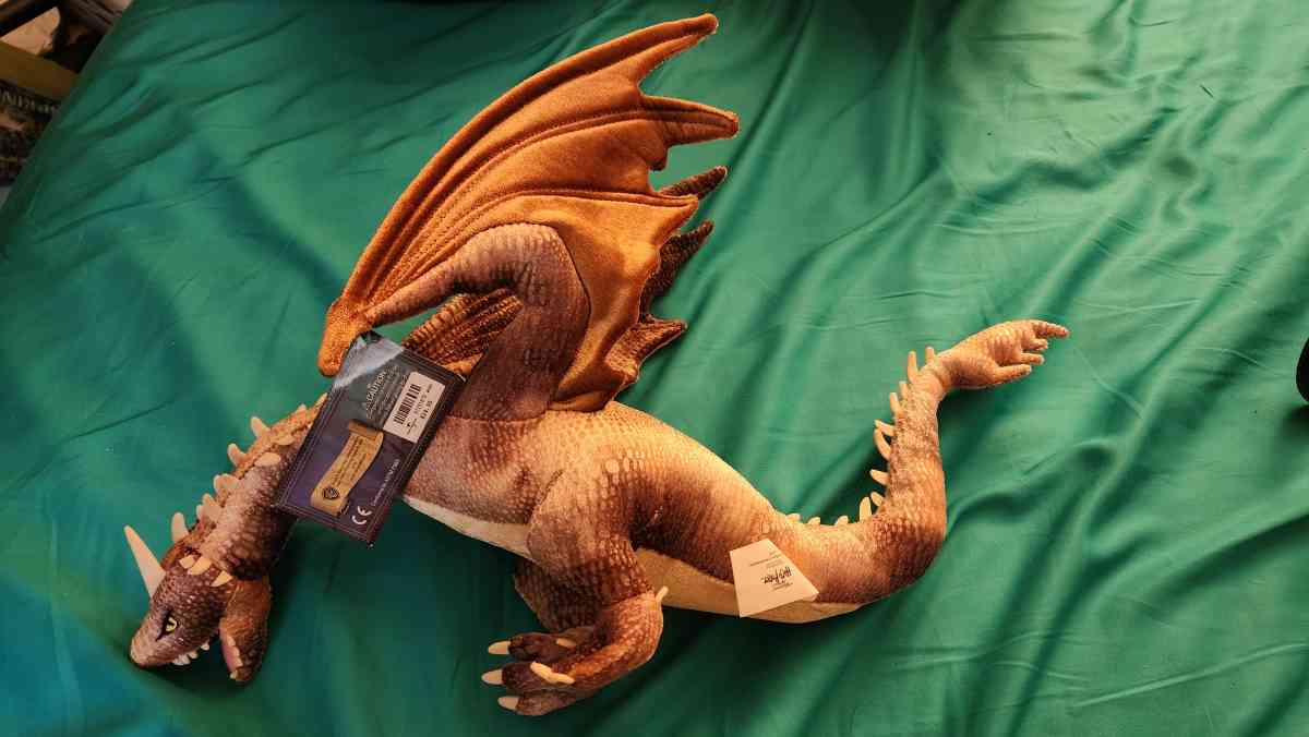 Official Wizarding world Hungarian Hungarian new with tags