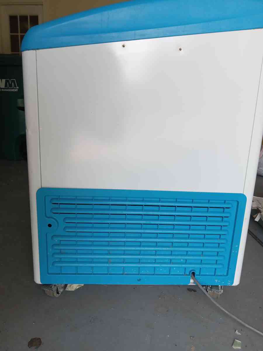 RIO S 100 4 BASKET COMMERCIAL FREEZER - Macon, Georgia - FleaMarketBay