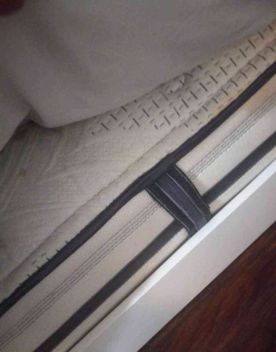 bed twin size - Miami, Florida - FleaMarketBay