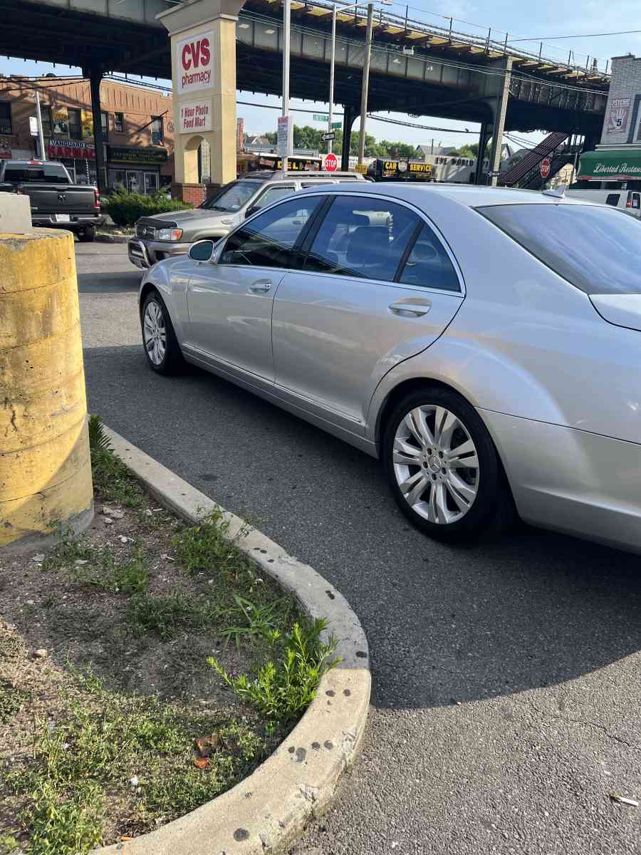 2009 Mercedes S550 S class For Matic 149000k miles runs and - Ozone Park, New York - FleaMarketBay