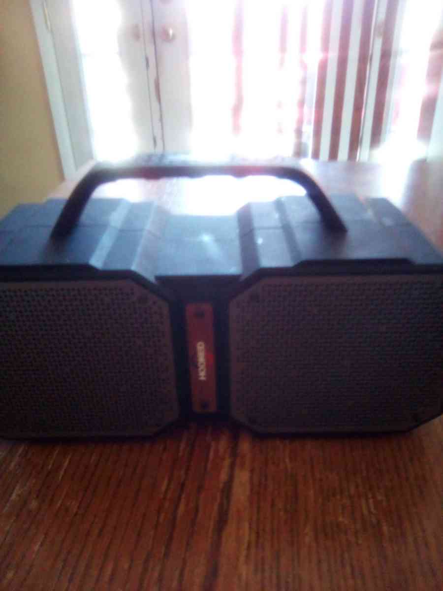 Bluetooth speaker - Tulare, California - FleaMarketBay