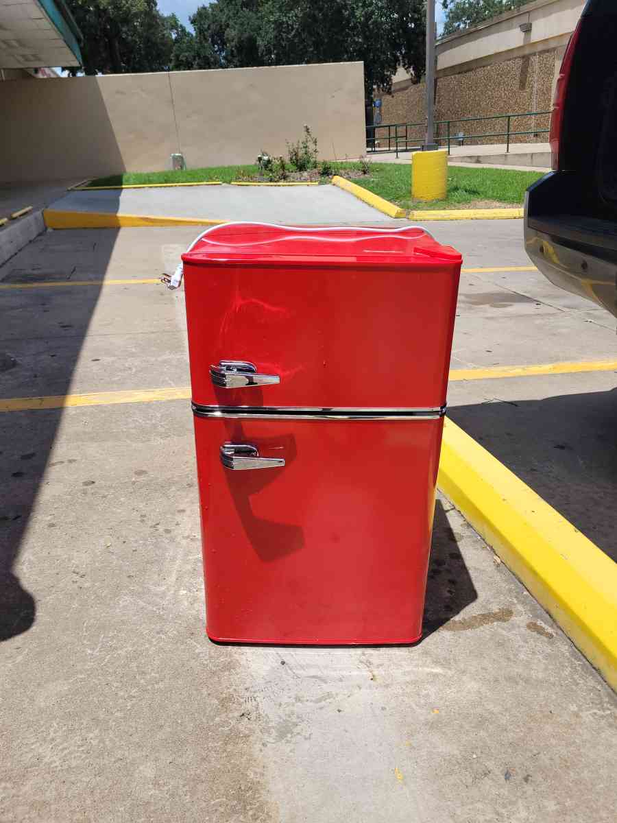 mini fridge - Houston, Texas