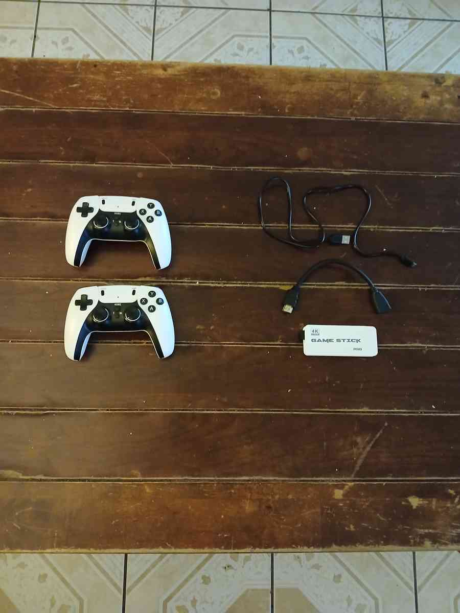 Gamers 3D Pro 2 4G Wireless TV Game Stick 4K 30000 - North Hollywood, California - FleaMarketBay