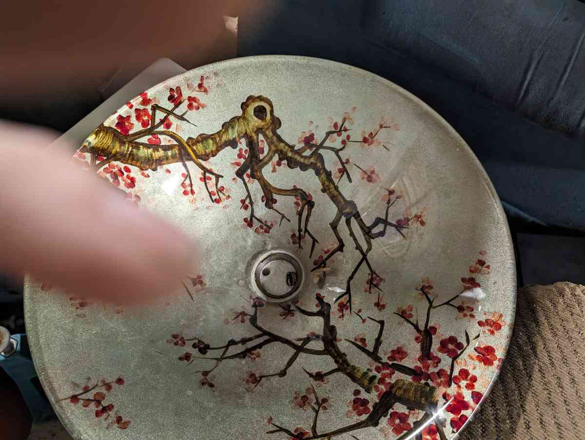 Vanity sink with a rose vine design - Columbia, Alabama - FleaMarketBay