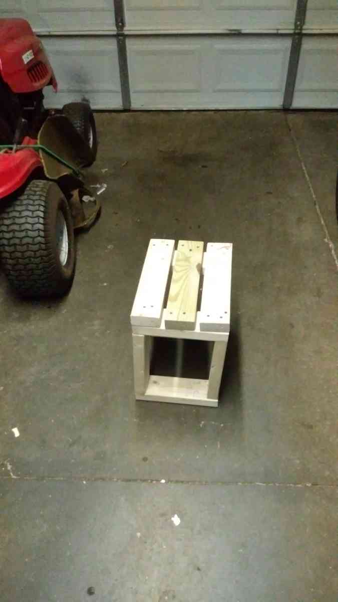 small stool are Bench - Greenville, South Carolina - FleaMarketBay