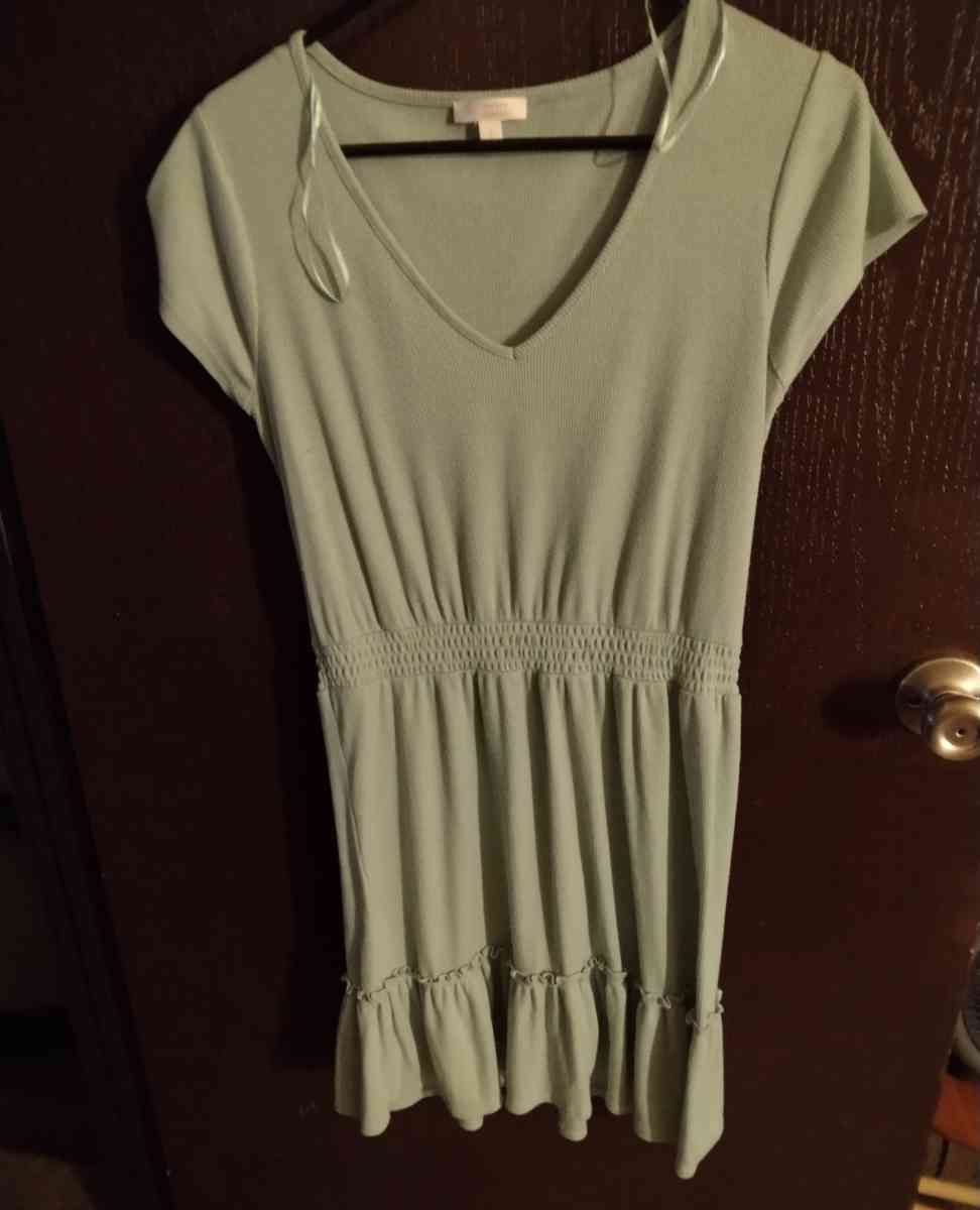 cute summer dresses - Fayette, Ohio - FleaMarketBay