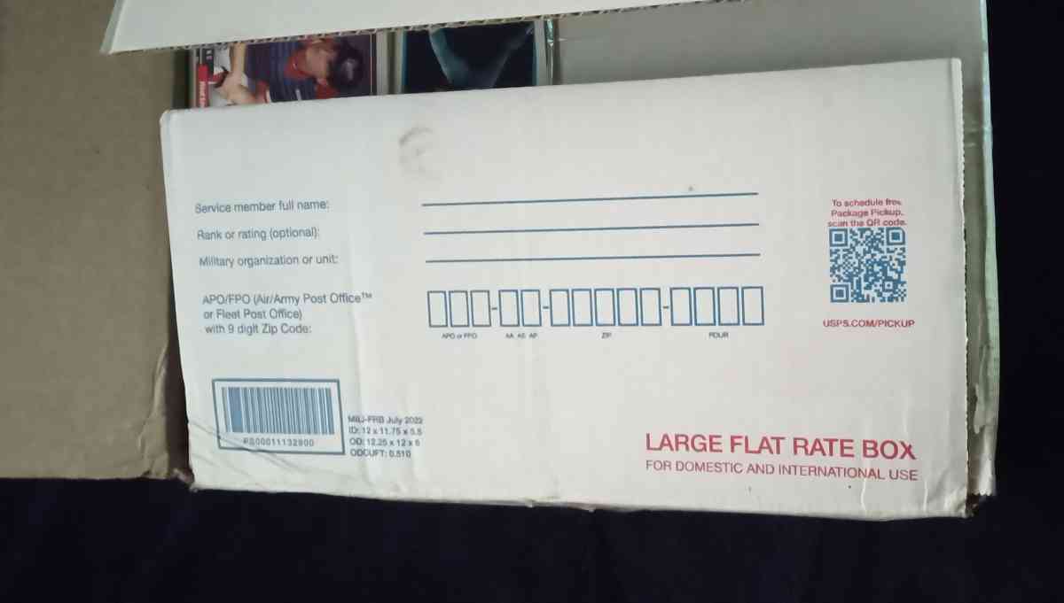 huge baseball card lot large flat rate box filled - Albemarle, North Carolina - FleaMarketBay