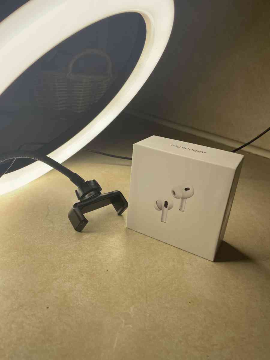 AirPods Pro generation 2 - Albany, New York - FleaMarketBay