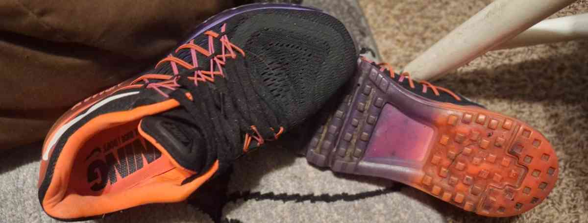 nike airmax size 8 HARLEY Davidson clothing n blanket - Dauphin, Pennsylvania - FleaMarketBay