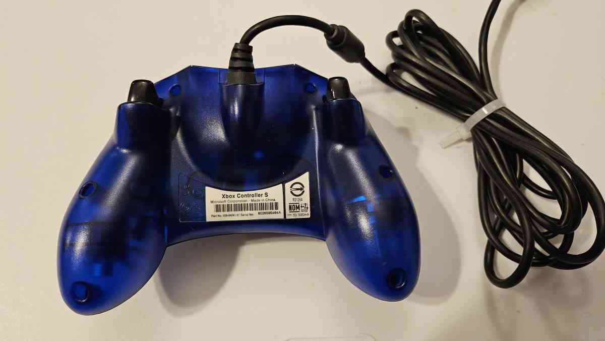 BLUE OEM XBBOX CONTROLLER - San Antonio, Texas - FleaMarketBay