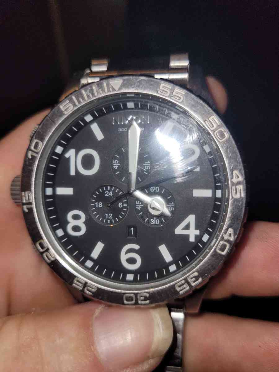 Nixon watch - Mesa, Arizona - FleaMarketBay