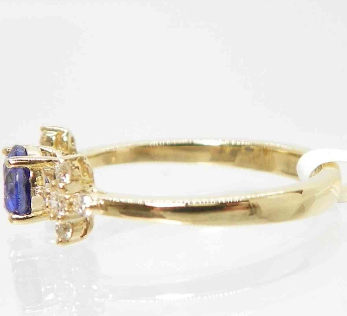 14k gold ring blue sapphire with diamonds - Antioch, Tennessee - FleaMarketBay