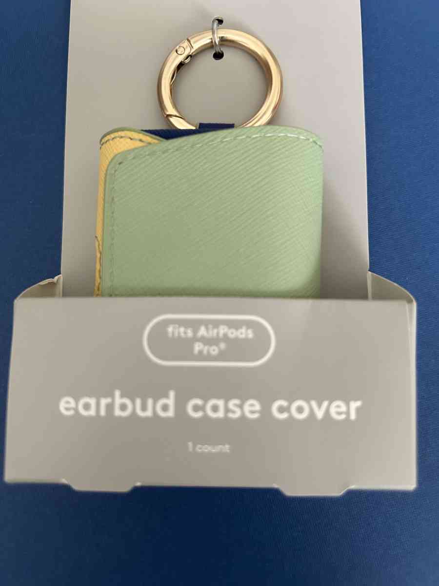 AirPod case - Indianapolis, Indiana - FleaMarketBay