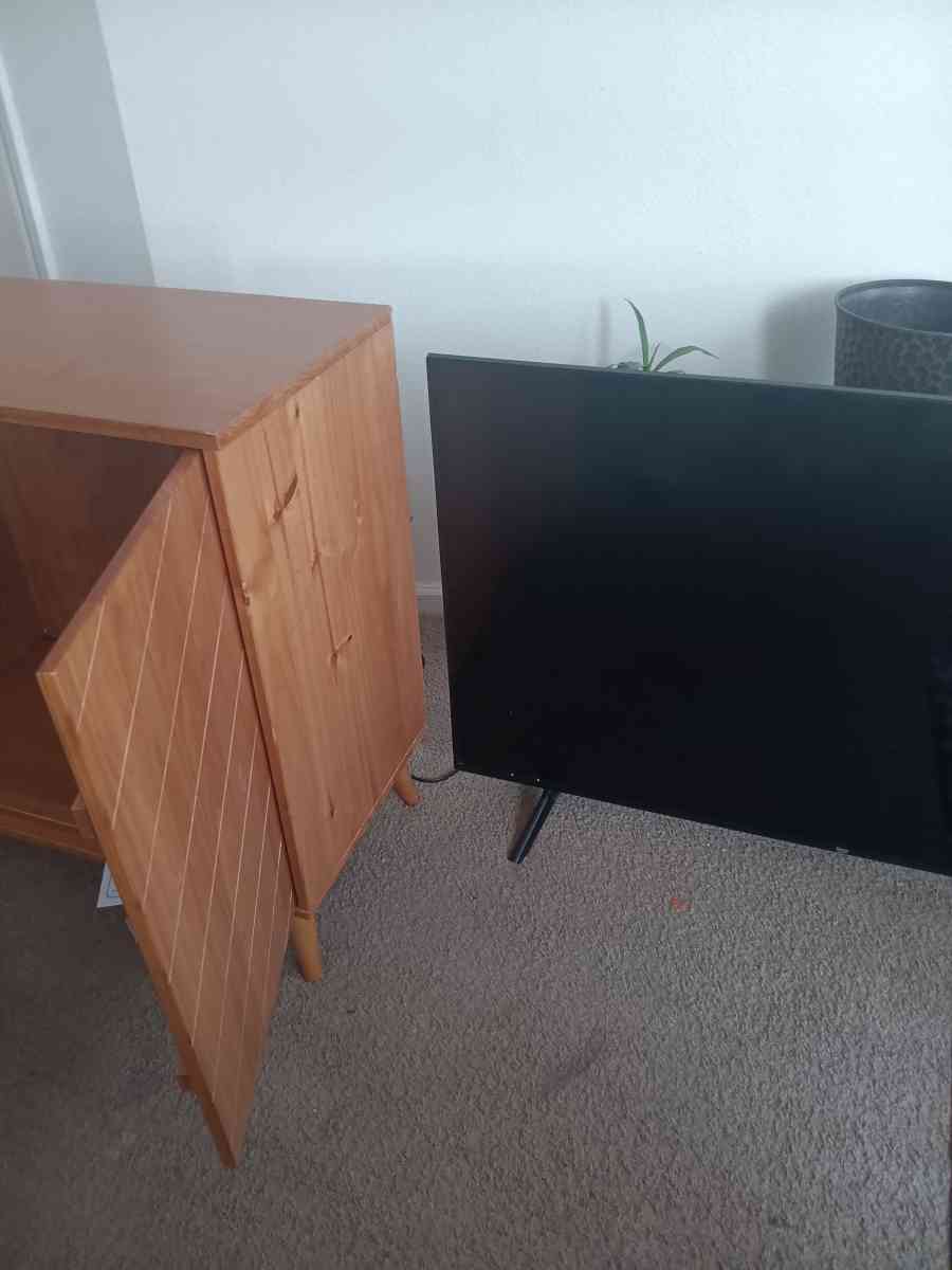 beautiful oak cabinet - Indianapolis, Indiana - FleaMarketBay