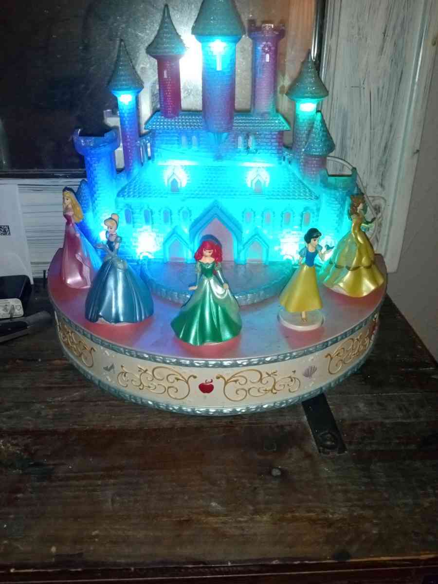Hallmark Disney princess Castle - Brooksville, Florida - FleaMarketBay