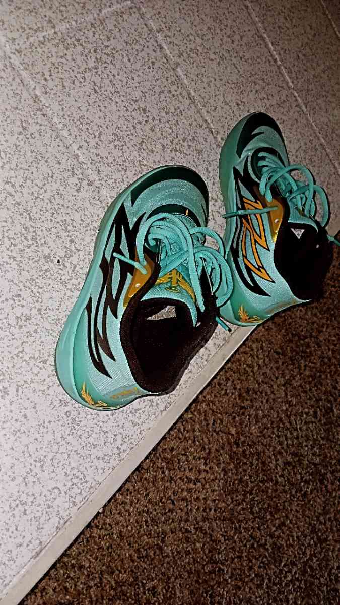 lamelo ball MB02 - Stockton, California - FleaMarketBay