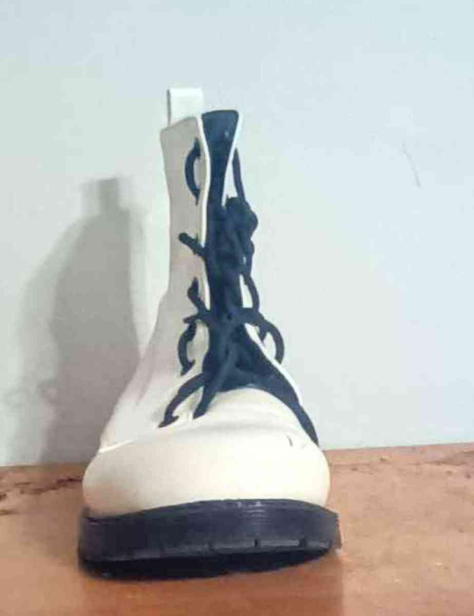 Womens Lace Up Platform Boots - Sullivan, Illinois - FleaMarketBay