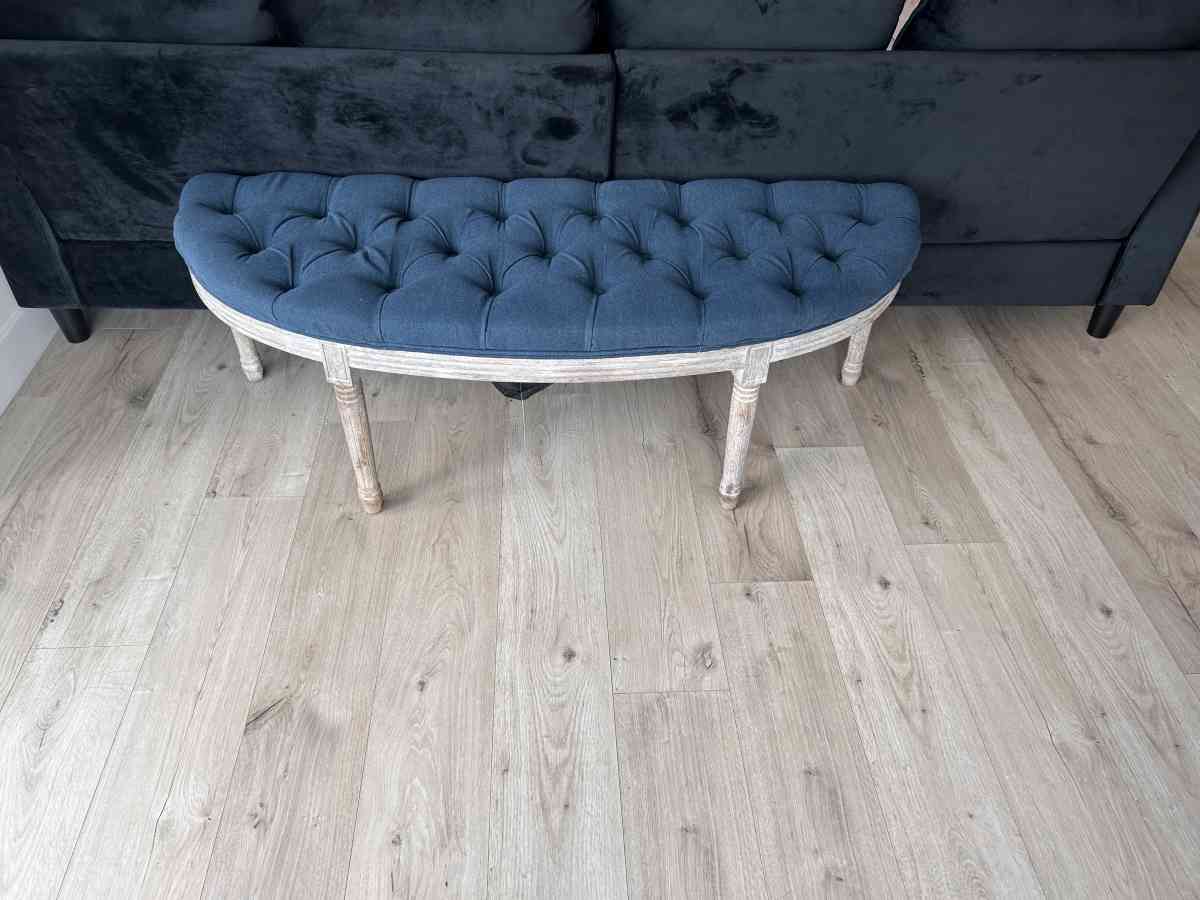 bench - Newark, New Jersey