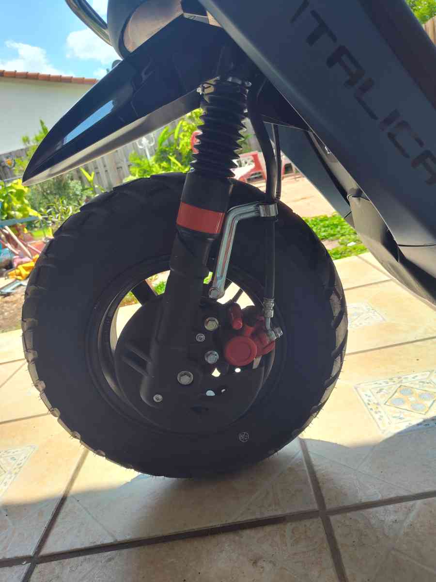 SCOTER 150 CC - Miami, Florida - FleaMarketBay