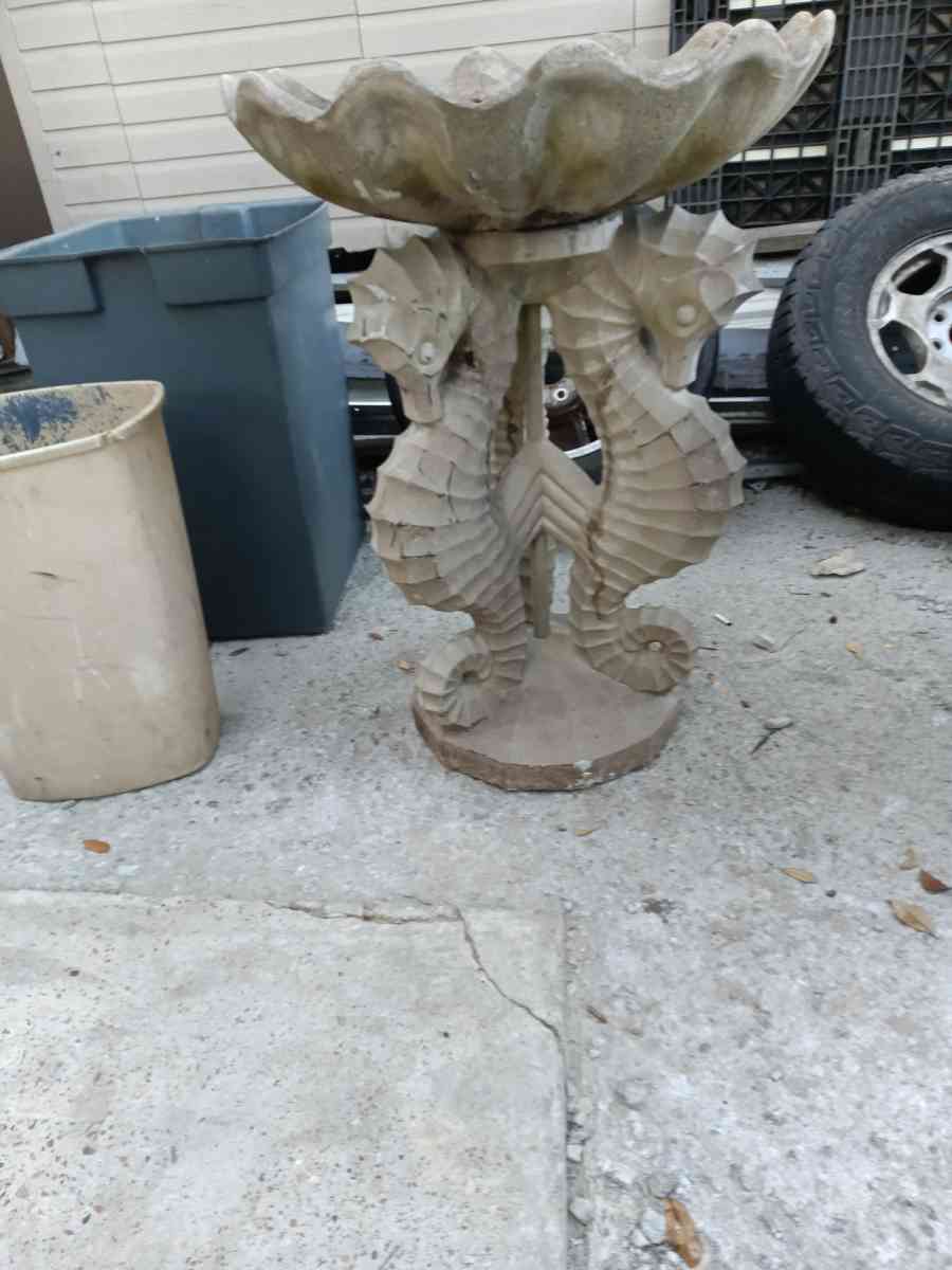 bird bath seahorse - Lake Charles, Louisiana